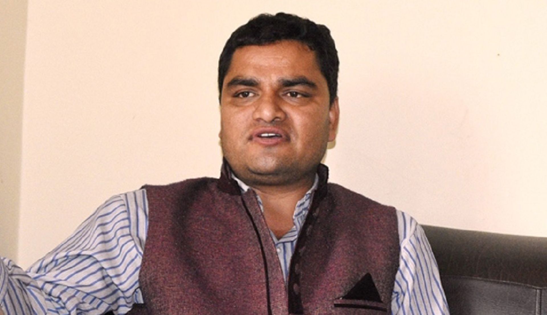 उत्पादन बढाउनूहोस्, बजारको जिम्मा मन्त्रालयले लिन्छः स्वास्थ्यमन्त्री पौडेल